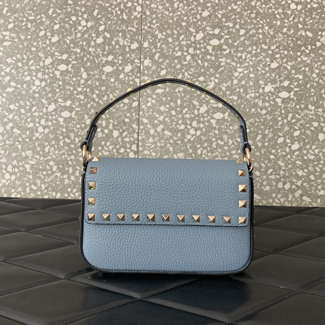 Valentino Garavani Rockstud Small Shoulder Bag in Niagara Grainy Calfskin